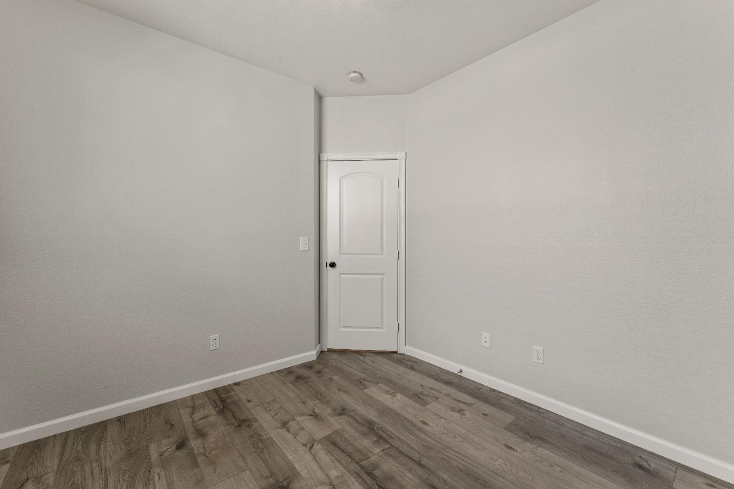 Bennoel Court, Elk Grove, California image 22