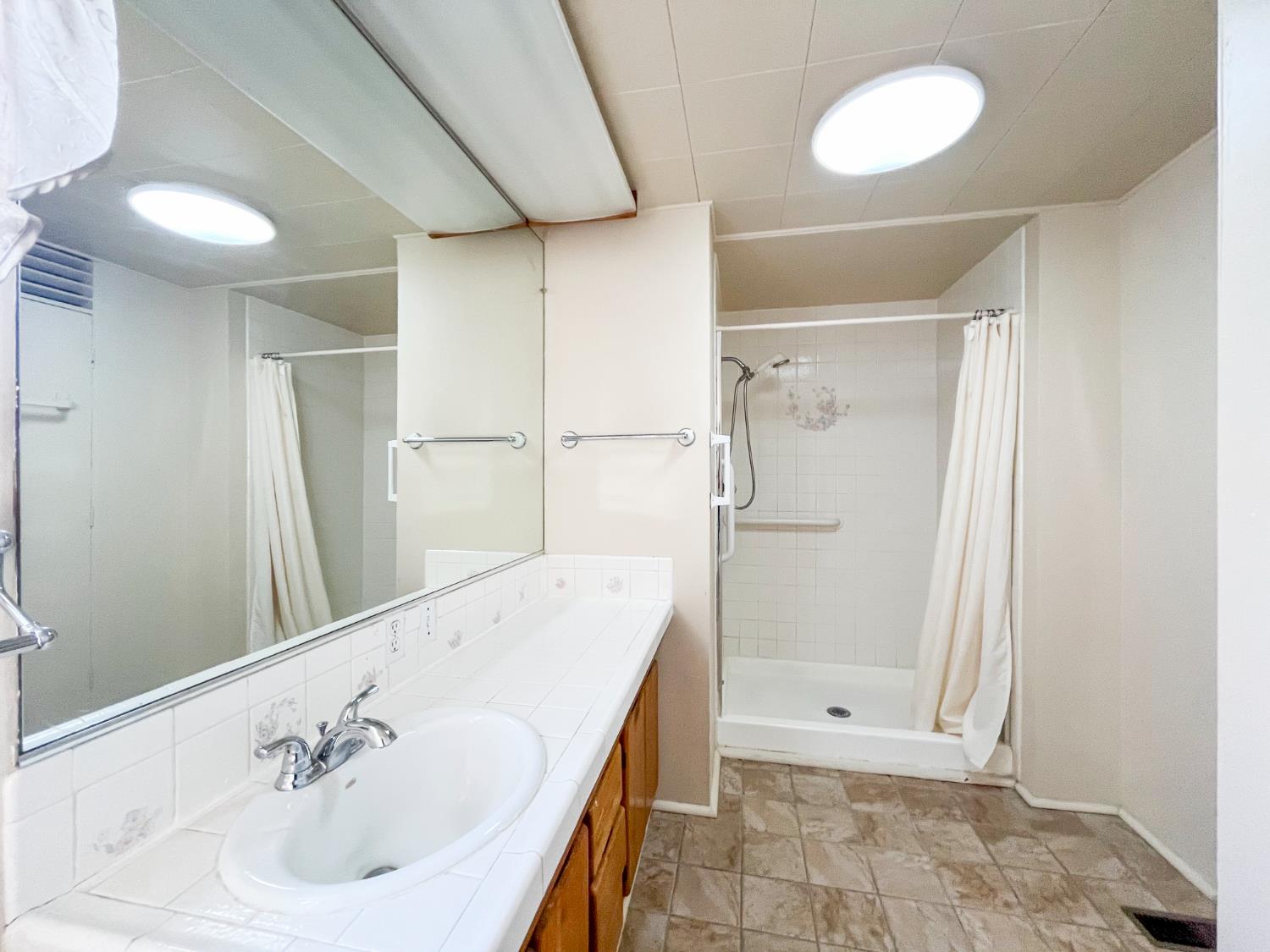 Detail Gallery Image 12 of 16 For 270 Heritage Glen, Rancho Cordova,  CA 95670 - 2 Beds | 1 Baths