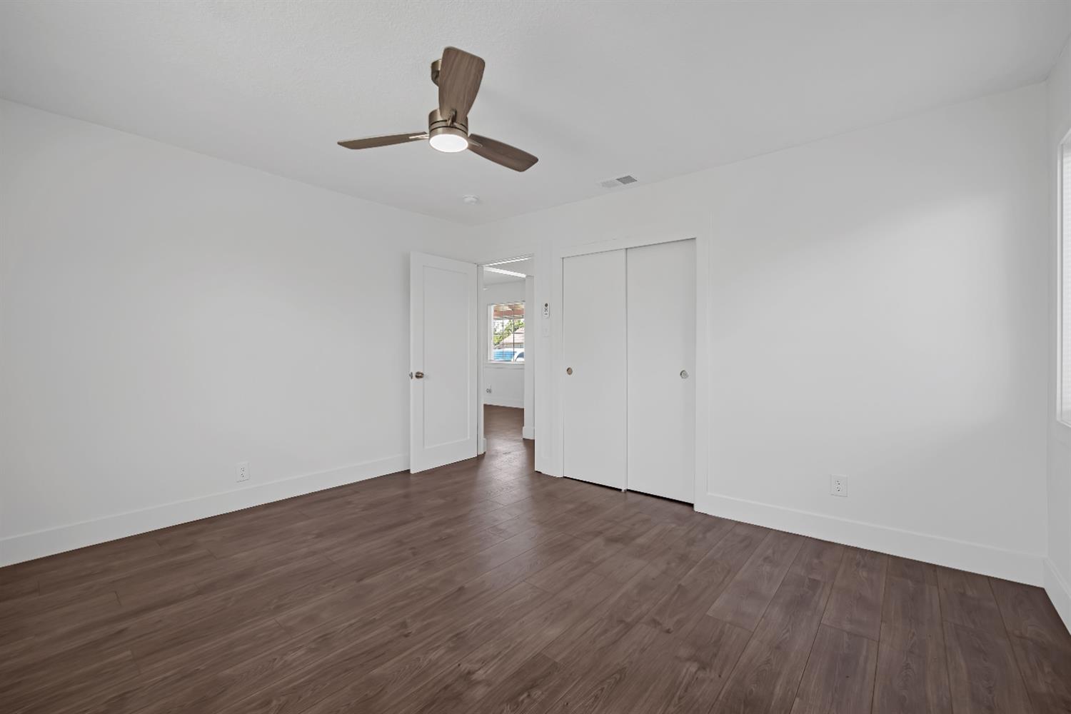 Detail Gallery Image 22 of 29 For 6350 Fruitridge Rd, Sacramento,  CA 95820 - 2 Beds | 1 Baths