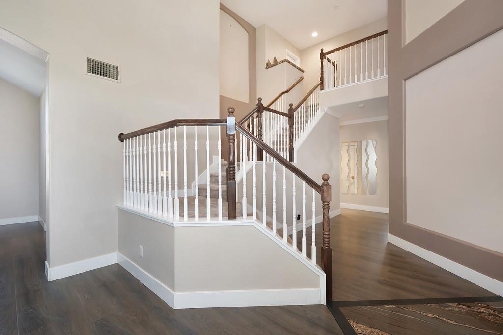 Detail Gallery Image 6 of 52 For 11886 Fire Agate Way, Rancho Cordova,  CA 95742 - 4 Beds | 3 Baths