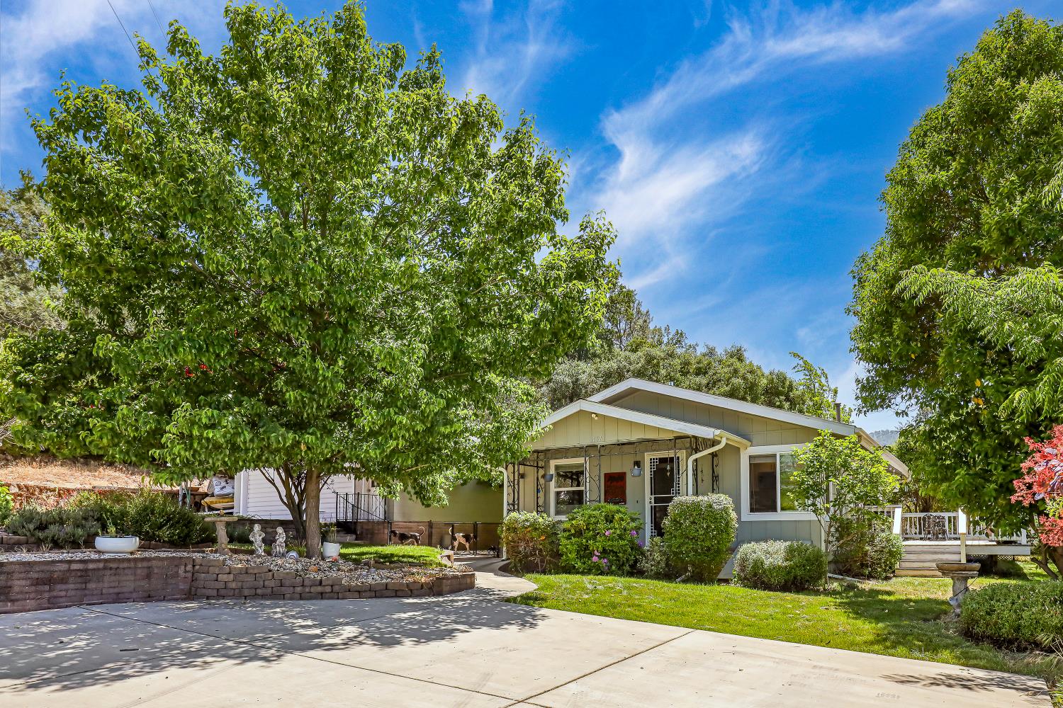 Detail Gallery Image 1 of 76 For 457 Russell Rd, San Andreas,  CA 95249 - 2 Beds | 1 Baths