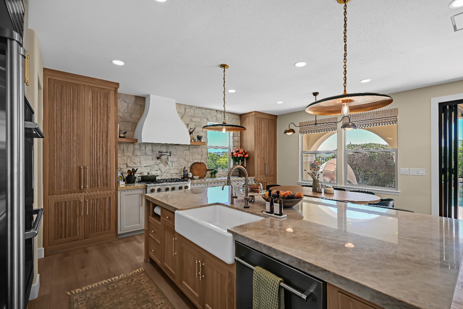 Detail Gallery Image 20 of 36 For 5020 Tesoro Way, El Dorado Hills,  CA 95762 - 5 Beds | 3/1 Baths