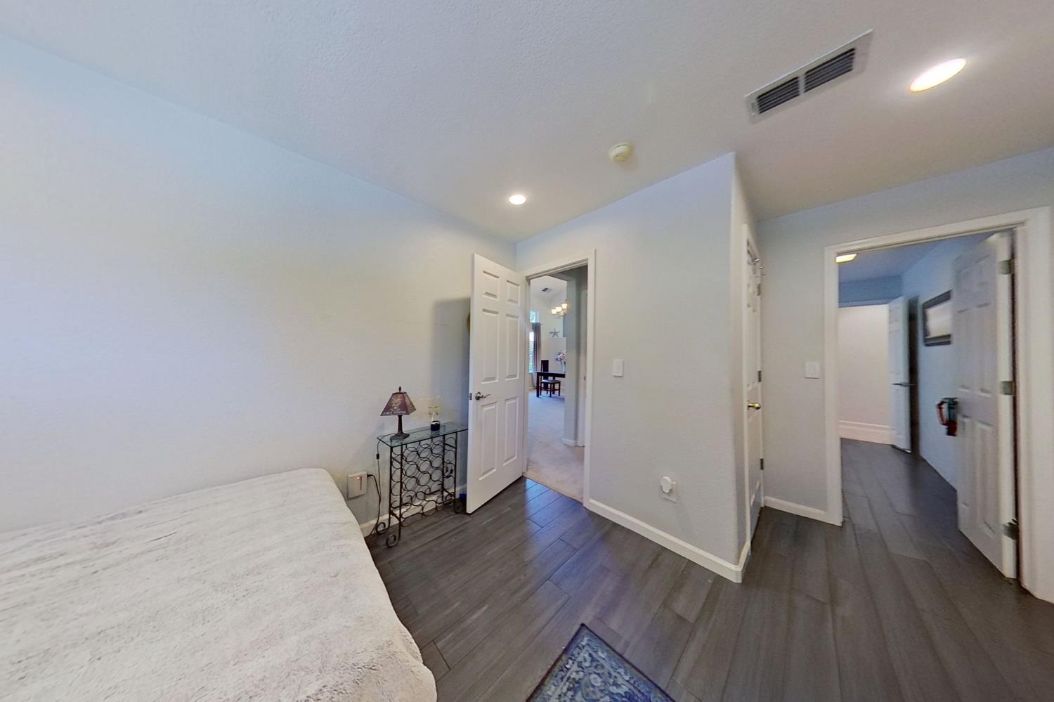 Detail Gallery Image 25 of 90 For 3309 Kittiwake Dr, Sacramento,  CA 95833 - 5 Beds | 3 Baths