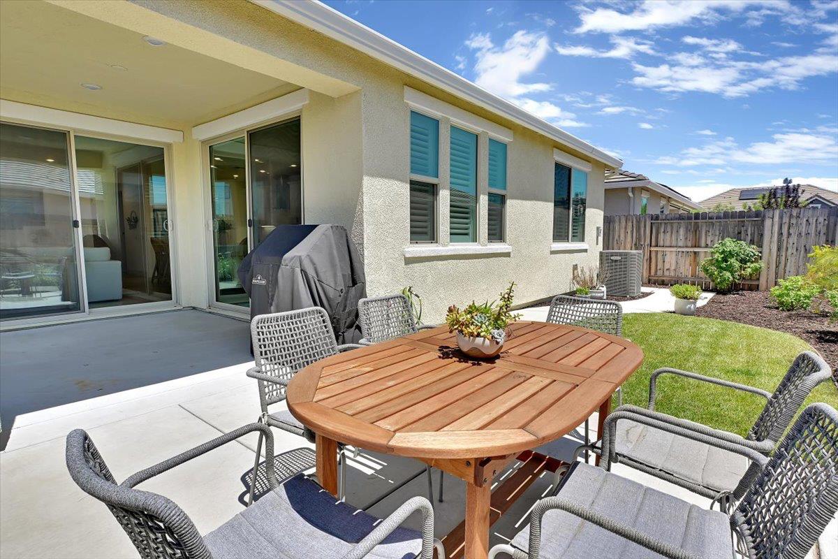 Detail Gallery Image 30 of 33 For 4486 Palencia Pl, El Dorado Hills,  CA 95762 - 3 Beds | 3 Baths