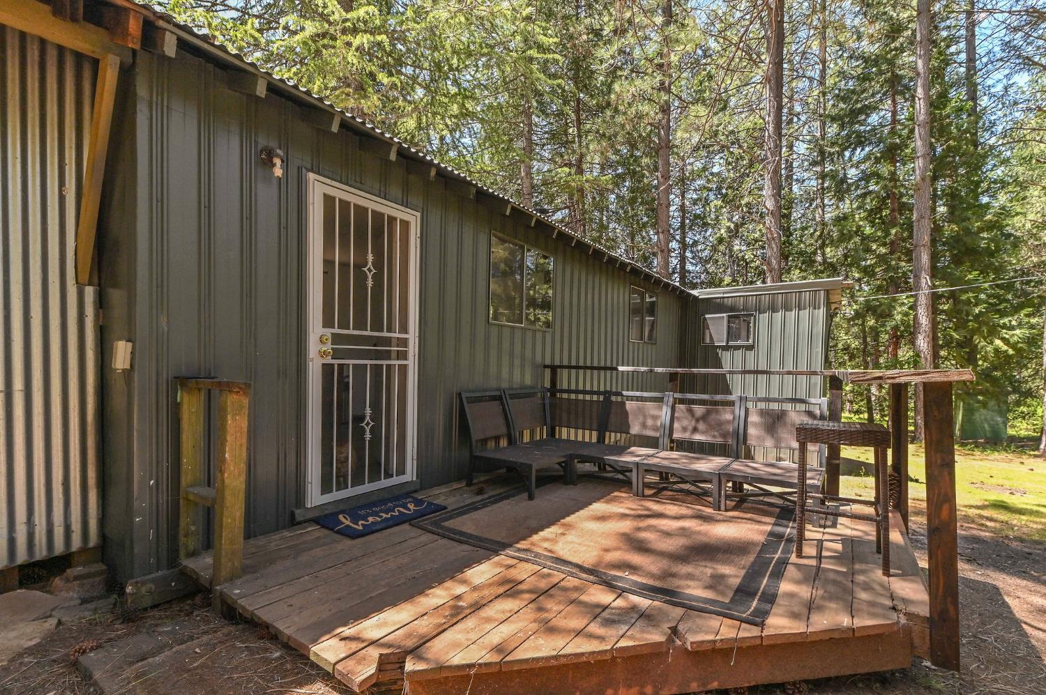 Detail Gallery Image 1 of 31 For 1216 Railroad Flat Rd, Mokelumne Hill,  CA 95245 - 1 Beds | 1 Baths