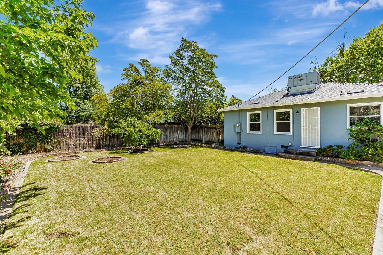 Detail Gallery Image 23 of 23 For 4949 Helen Way, Sacramento,  CA 95818 - 3 Beds | 1 Baths
