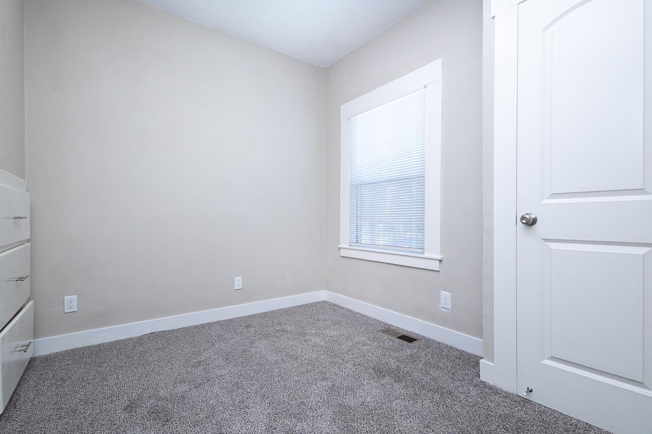 Detail Gallery Image 13 of 22 For 3018 42nd St, Sacramento,  CA 95817 - 2 Beds | 1/1 Baths