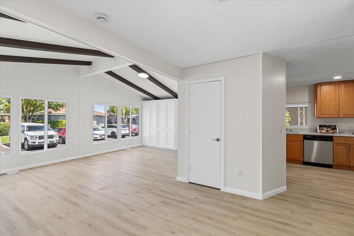 Detail Gallery Image 14 of 55 For 121 Ketch, Modesto,  CA 95356 - 2 Beds | 2 Baths