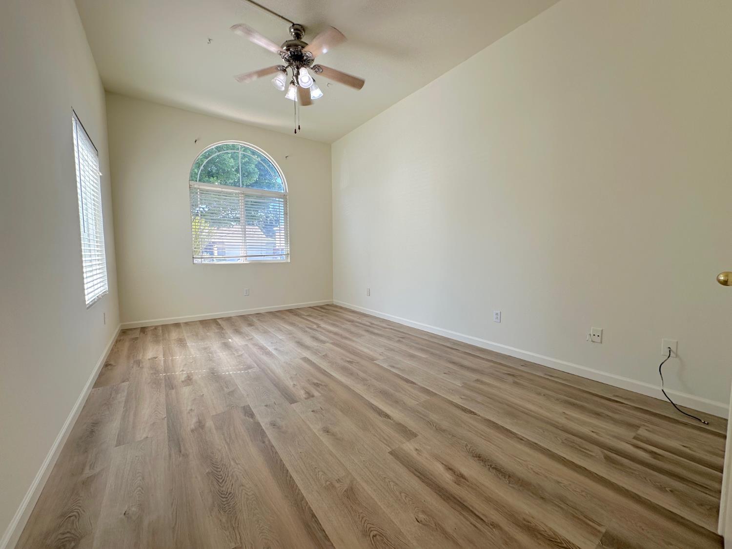Detail Gallery Image 11 of 23 For 1696 Venice Cir, Stockton,  CA 95206 - 3 Beds | 2 Baths