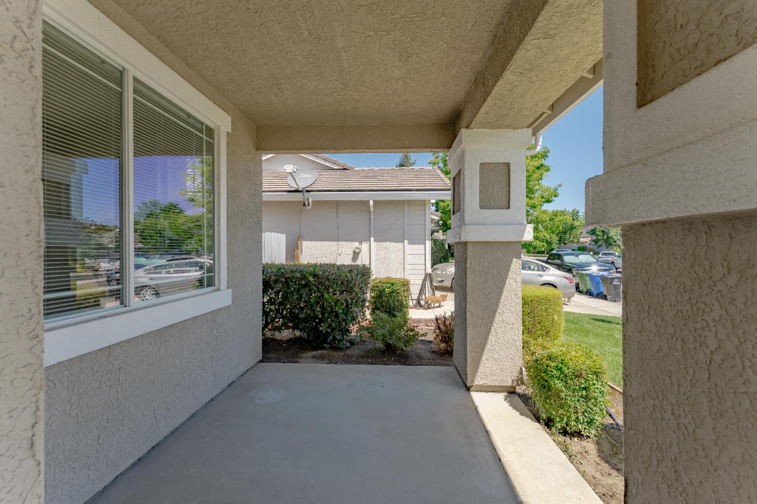 Bennoel Court, Elk Grove, California image 3