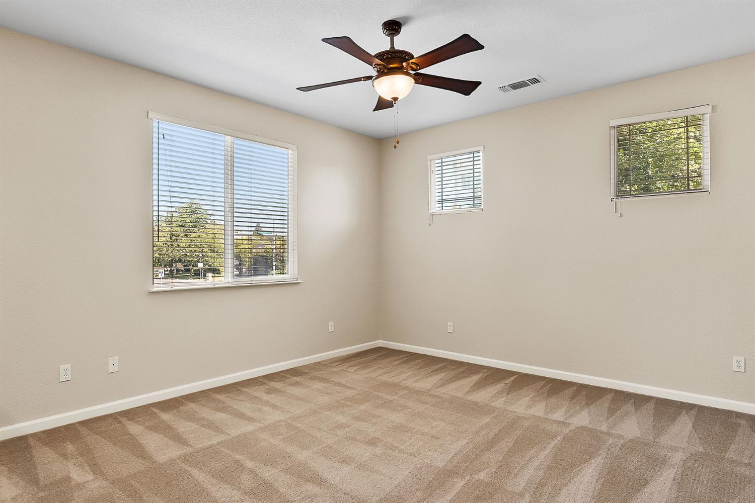 Detail Gallery Image 33 of 50 For 1200 Emerald Oak Rd, Roseville,  CA 95678 - 5 Beds | 3 Baths
