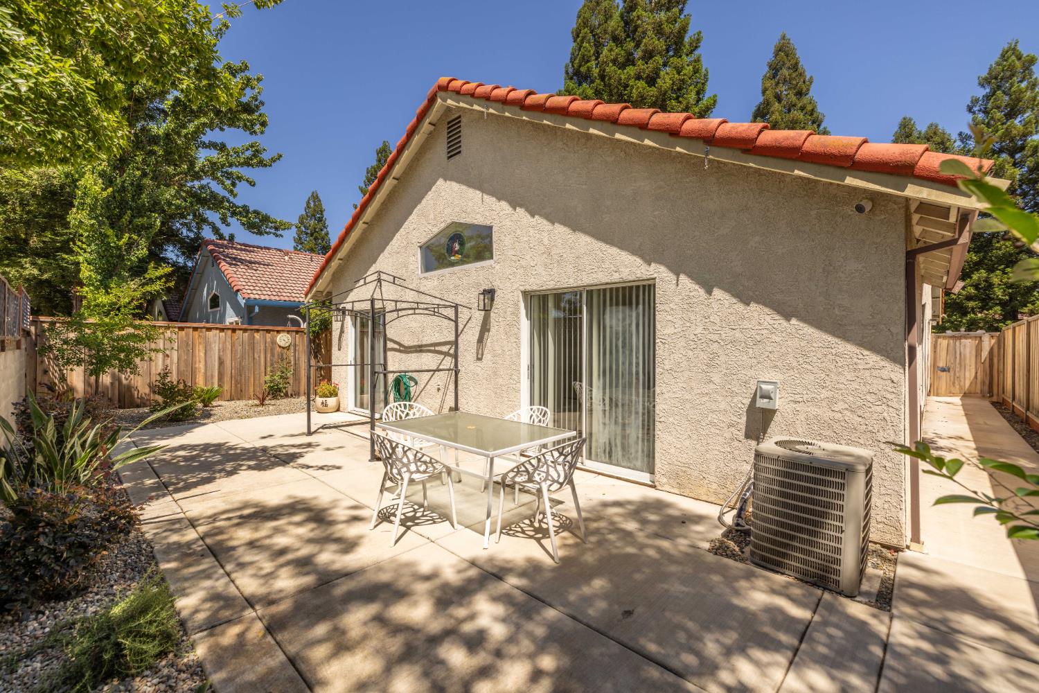 Detail Gallery Image 26 of 28 For 7415 Fireweed Cir, Citrus Heights,  CA 95610 - 3 Beds | 2 Baths