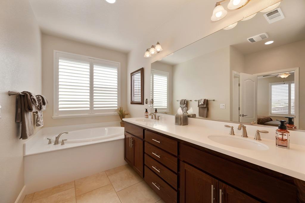 Detail Gallery Image 33 of 48 For 3635 Arden Villa Pl, Roseville,  CA 95747 - 4 Beds | 2/1 Baths