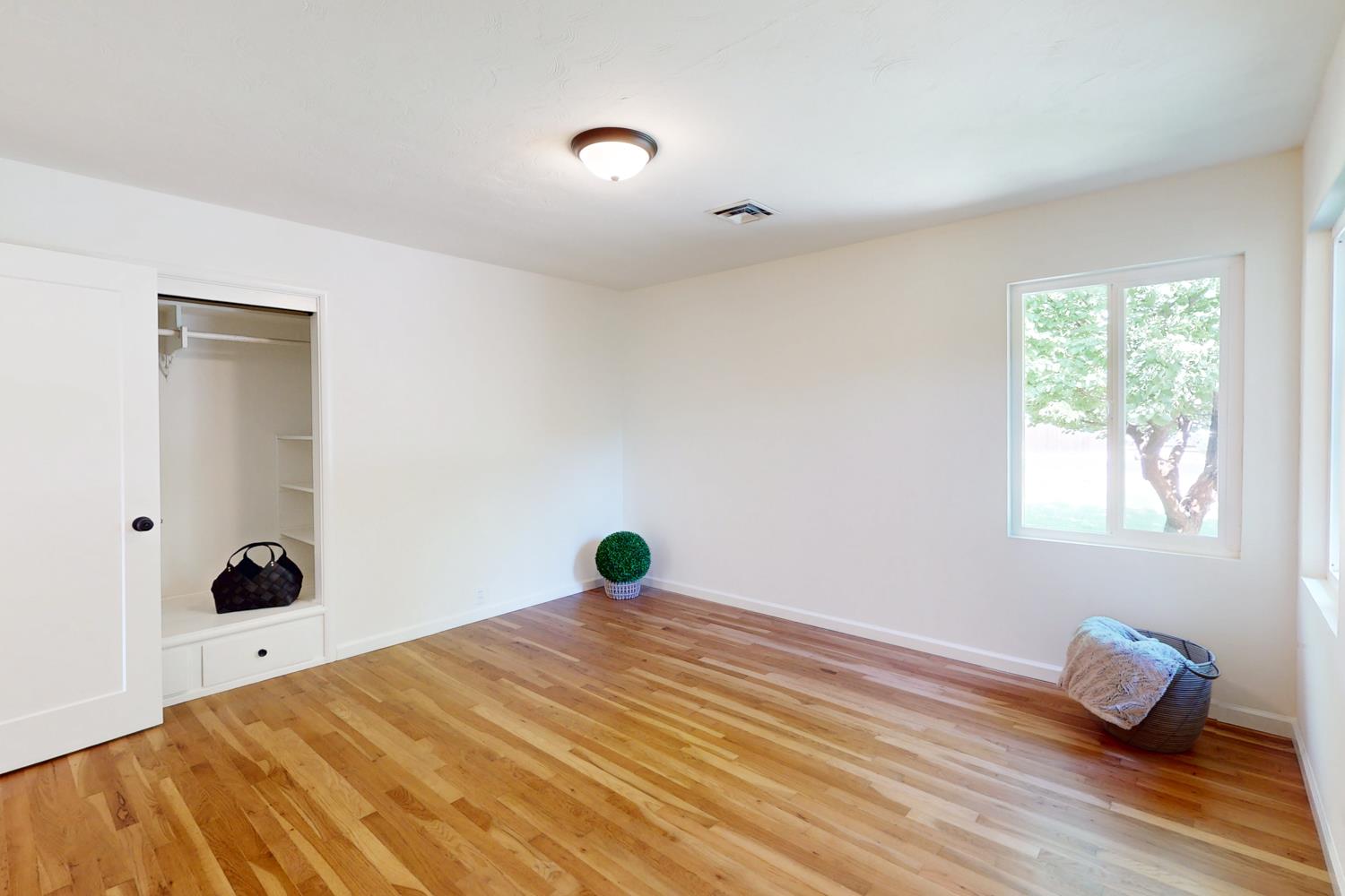 Detail Gallery Image 28 of 56 For 889 Jones Rd, Yuba City,  CA 95991 - 4 Beds | 1/1 Baths