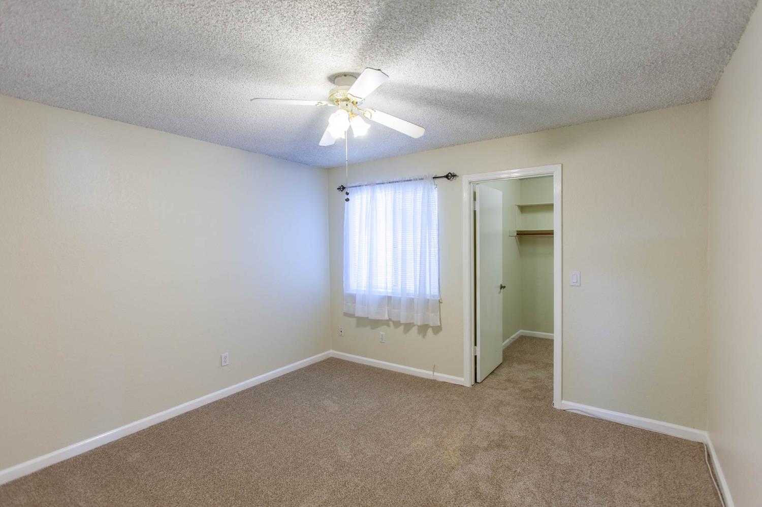 Detail Gallery Image 18 of 28 For 2949 Candido Dr, Sacramento,  CA 95833 - 2 Beds | 2 Baths