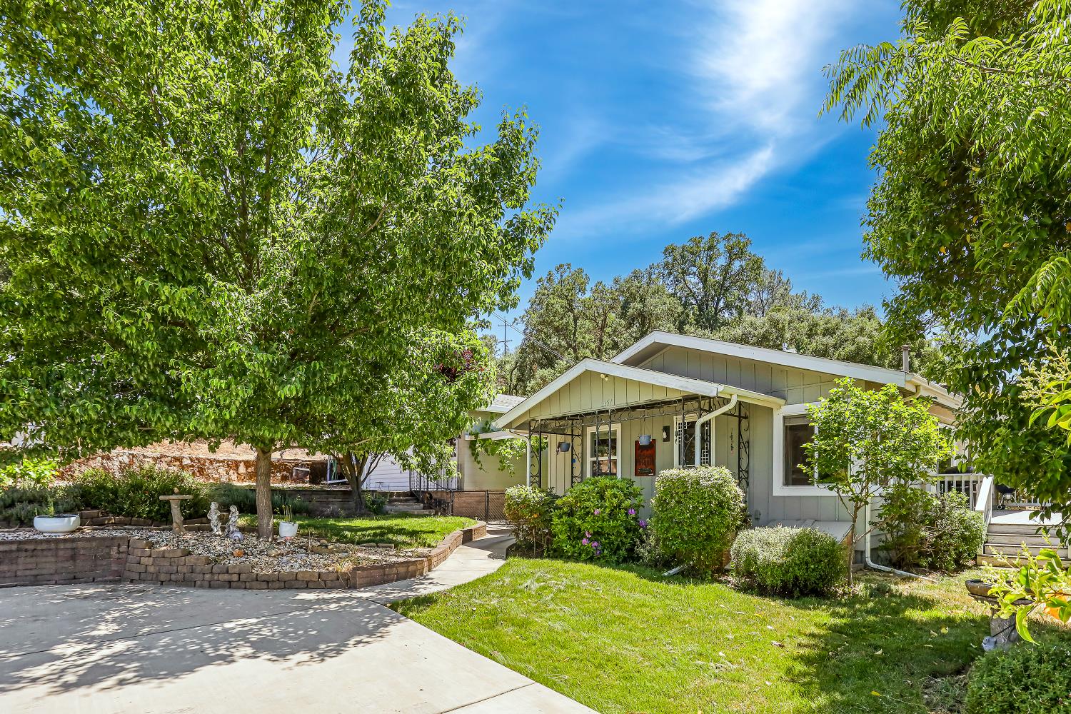 Detail Gallery Image 2 of 76 For 457 Russell Rd, San Andreas,  CA 95249 - 2 Beds | 1 Baths