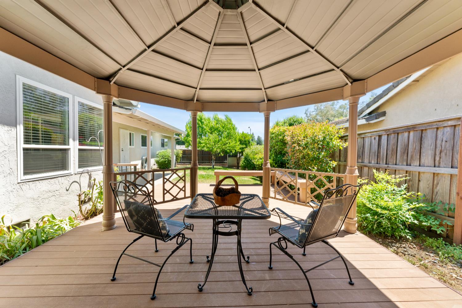 Detail Gallery Image 32 of 47 For 6836 Westmore Way, Carmichael,  CA 95608 - 4 Beds | 2 Baths