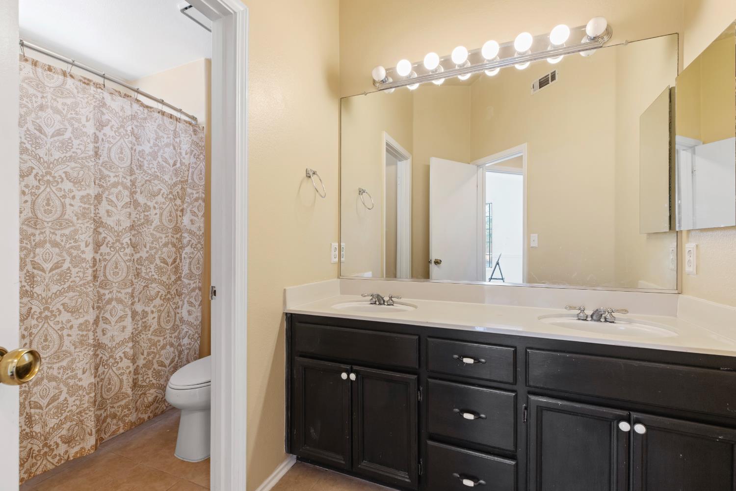 Detail Gallery Image 25 of 28 For 3843 Steve Lillie Cir, Stockton,  CA 95206 - 4 Beds | 2/1 Baths