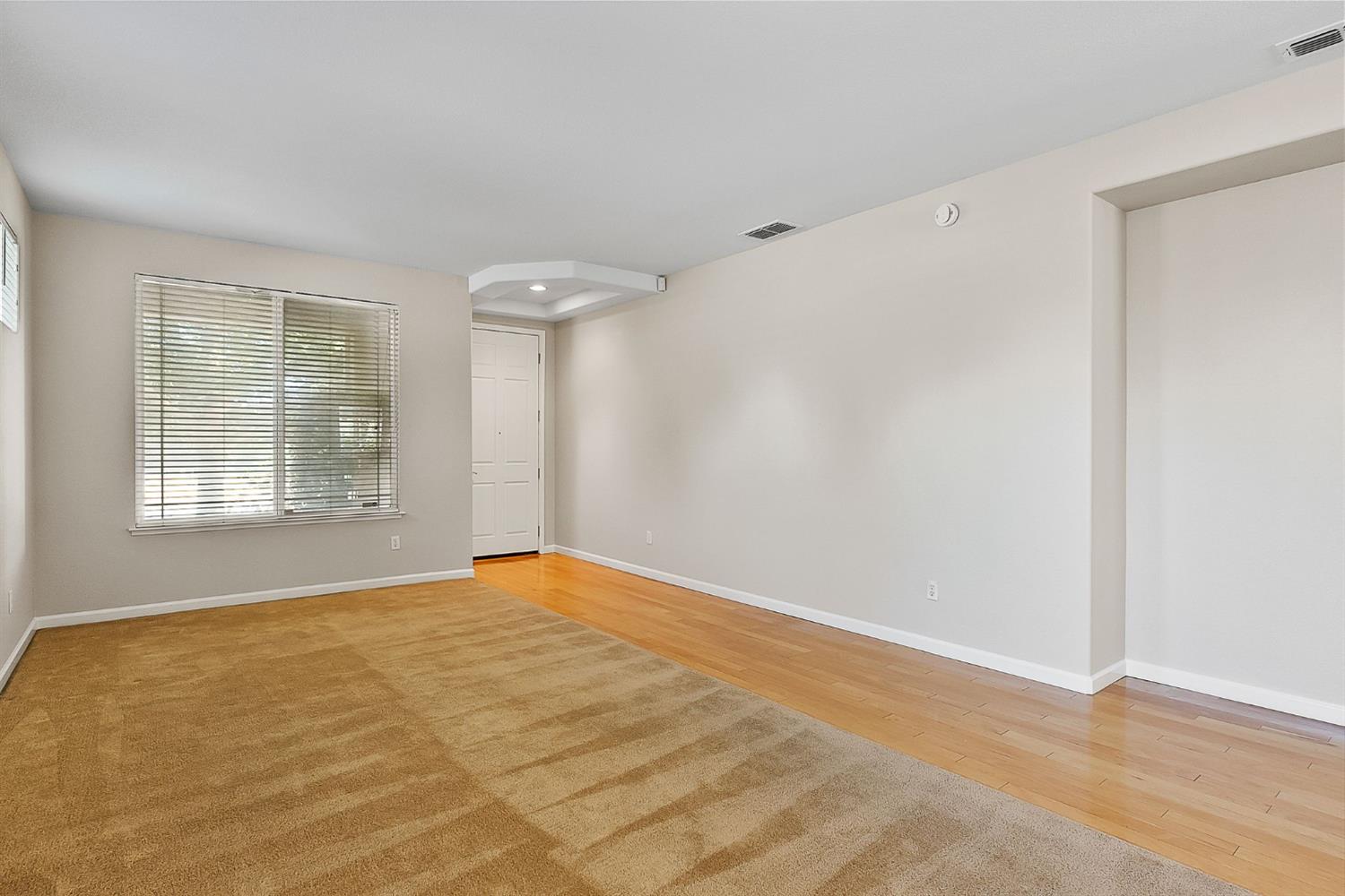 Detail Gallery Image 8 of 50 For 1200 Emerald Oak Rd, Roseville,  CA 95678 - 5 Beds | 3 Baths