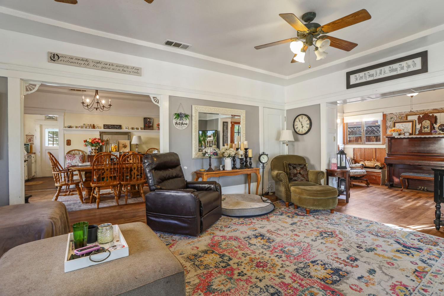 Detail Gallery Image 12 of 37 For 1054 W Willow St, Stockton,  CA 95203 - 3 Beds | 1 Baths