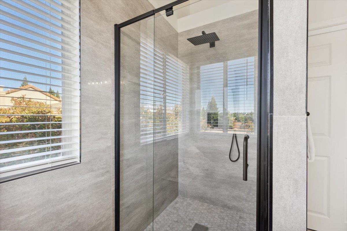 Detail Gallery Image 21 of 31 For 6312 Emerald Dr, Rocklin,  CA 95677 - 3 Beds | 3 Baths