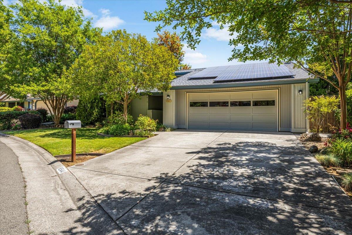 Detail Gallery Image 35 of 37 For 6544 Shadow Hawk Dr, Citrus Heights,  CA 95621 - 3 Beds | 2 Baths