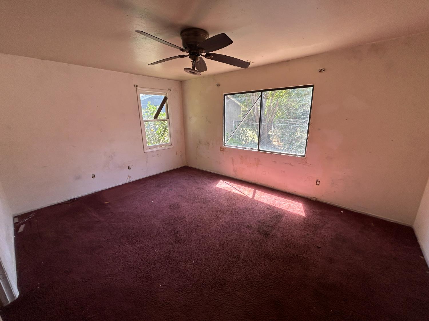 Detail Gallery Image 8 of 14 For 2415 Florida Ln, Durham,  CA 95938 - 4 Beds | 1 Baths