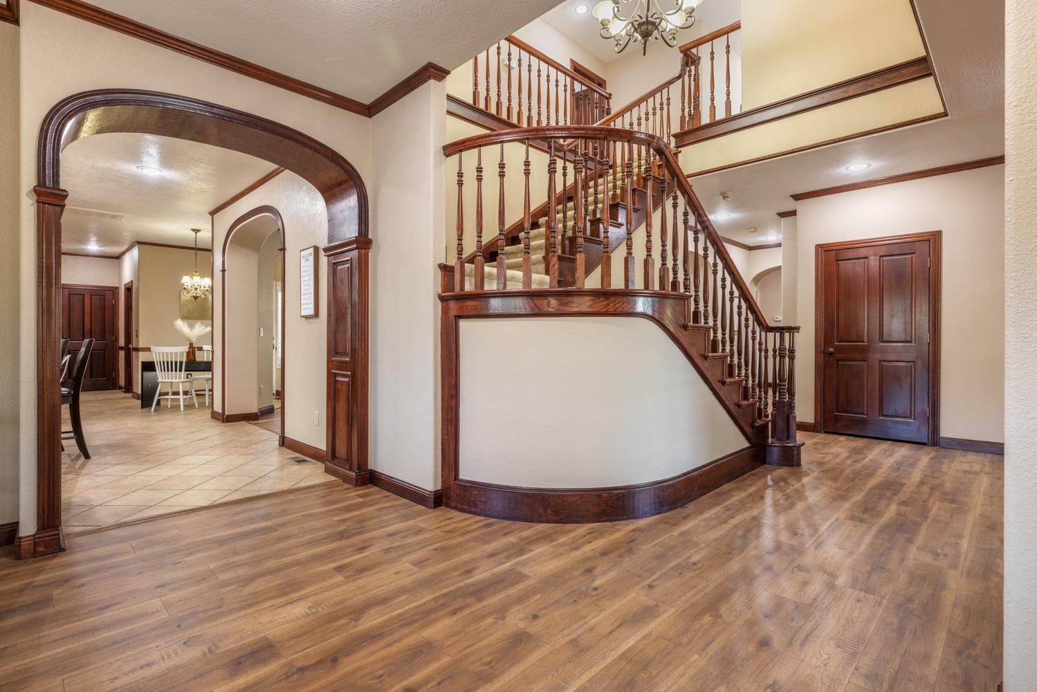 Detail Gallery Image 15 of 81 For 2410 Brittany Ct, Lodi,  CA 95242 - 4 Beds | 4/1 Baths