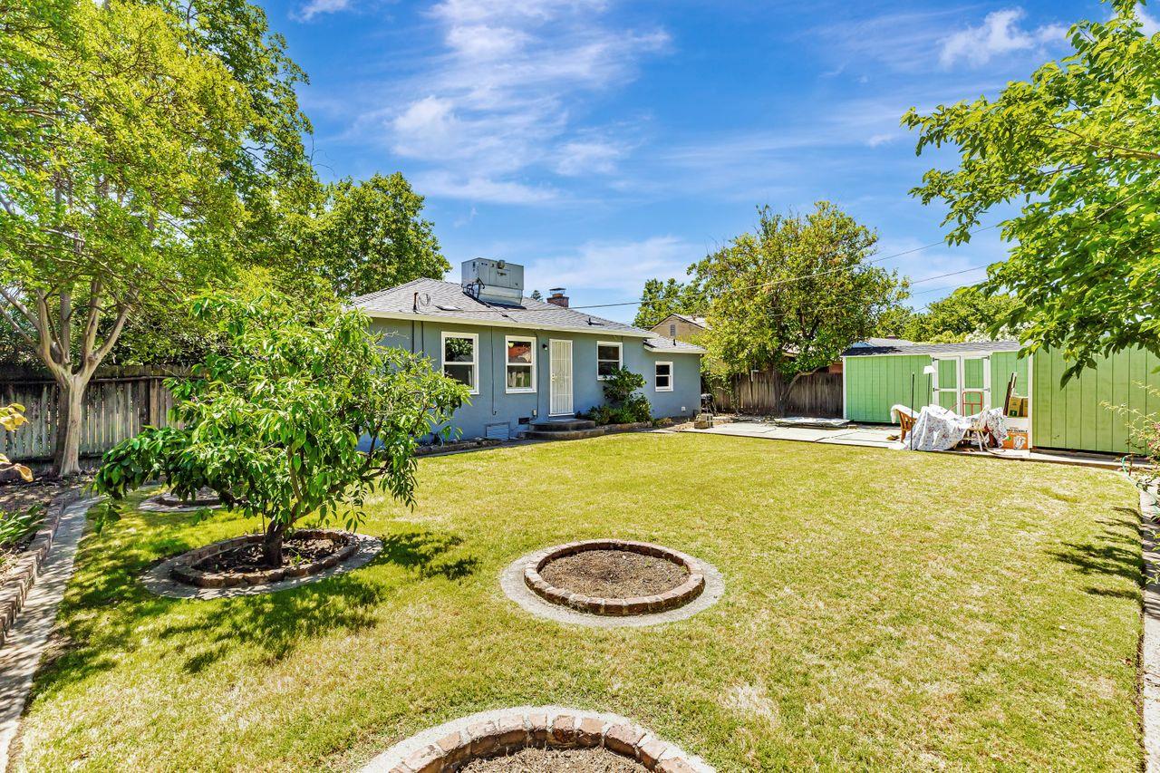 Detail Gallery Image 21 of 23 For 4949 Helen Way, Sacramento,  CA 95818 - 3 Beds | 1 Baths