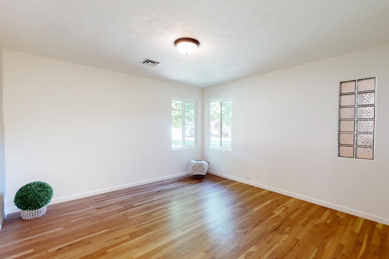 Detail Gallery Image 27 of 56 For 889 Jones Rd, Yuba City,  CA 95991 - 4 Beds | 1/1 Baths
