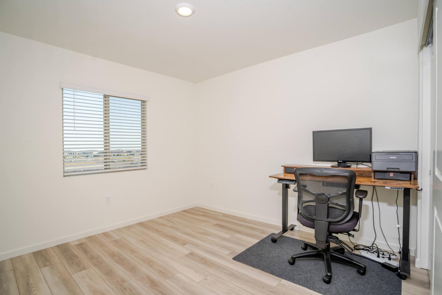 Detail Gallery Image 19 of 43 For 12808 Scholarly Way, Rancho Cordova,  CA 95742 - 5 Beds | 3/1 Baths