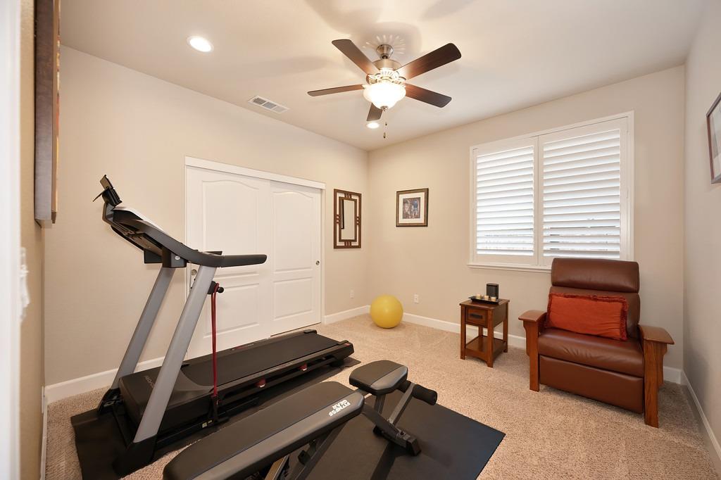 Detail Gallery Image 23 of 48 For 3635 Arden Villa Pl, Roseville,  CA 95747 - 4 Beds | 2/1 Baths