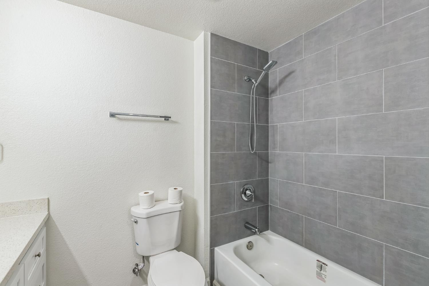 Detail Gallery Image 24 of 30 For 1325 Deodara Way, Paradise,  CA 95969 - 3 Beds | 2/1 Baths