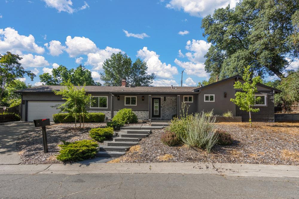 Detail Gallery Image 4 of 47 For 4117 Horgan Way, Sacramento,  CA 95821 - 3 Beds | 2 Baths