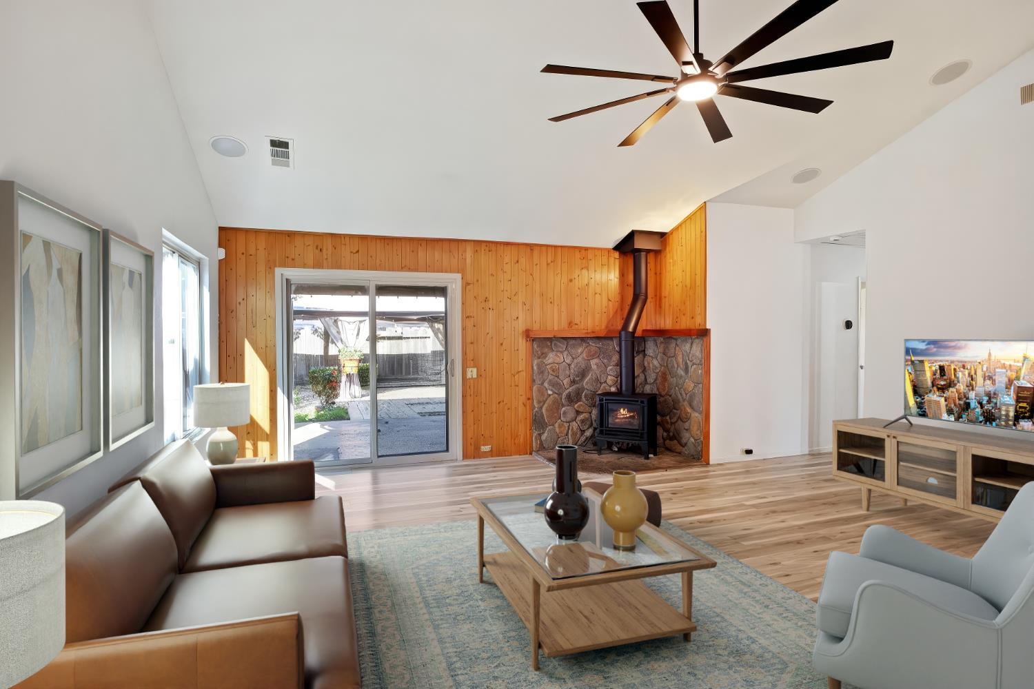 Detail Gallery Image 8 of 29 For 50 Willowood Dr, Oakdale,  CA 95361 - 3 Beds | 2 Baths