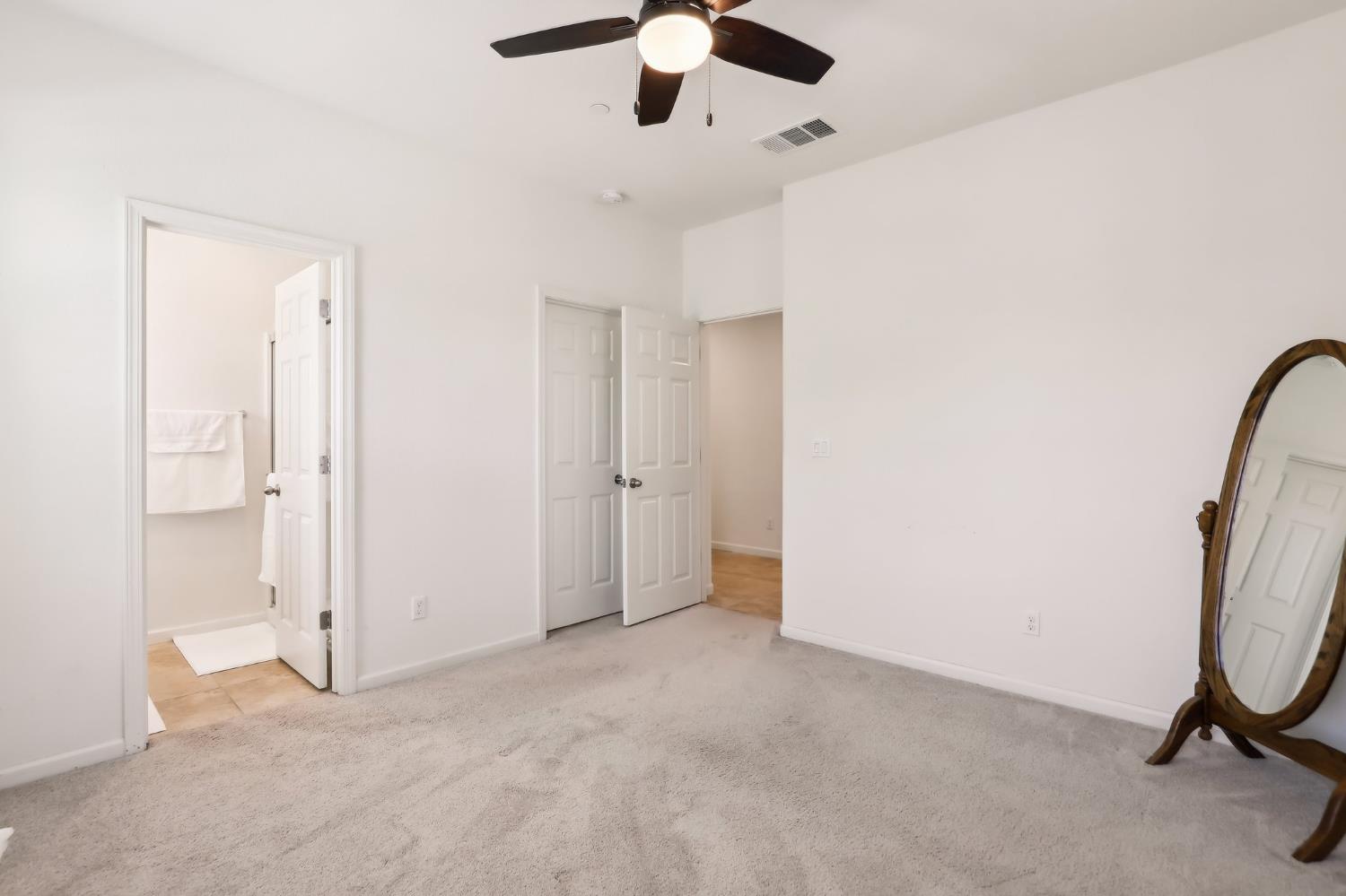 Detail Gallery Image 7 of 46 For 2032 Hunt St, Woodland,  CA 95776 - 4 Beds | 3 Baths