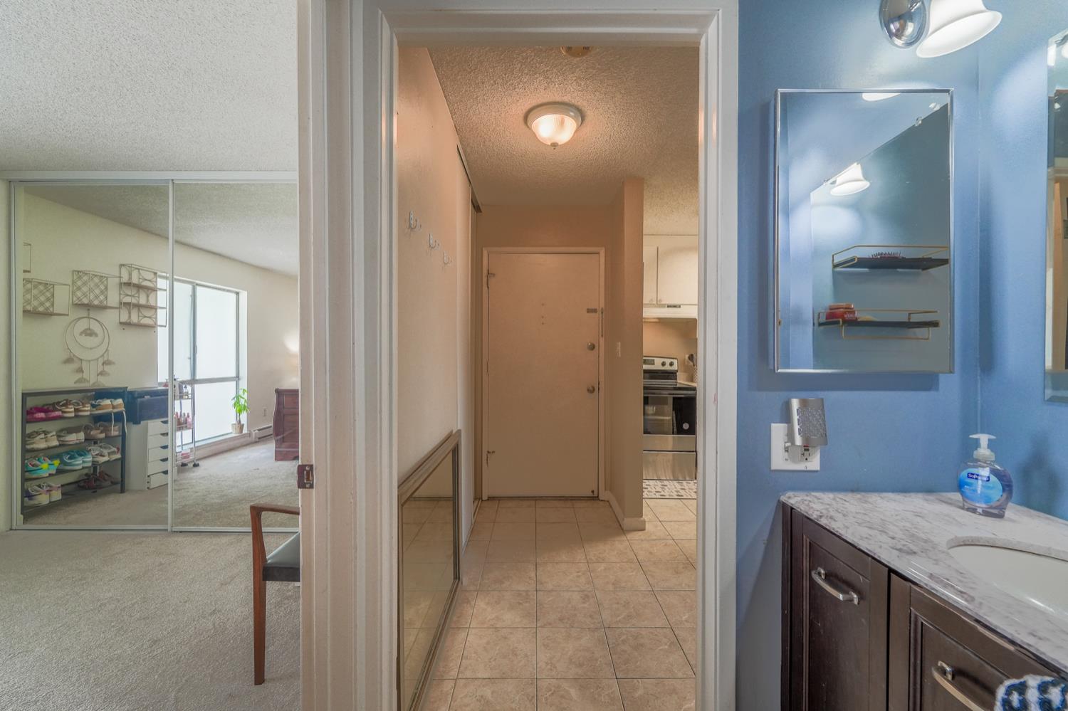 Detail Gallery Image 20 of 31 For 1036 Oak Grove Rd #86,  Concord,  CA 94518 - 1 Beds | 1 Baths