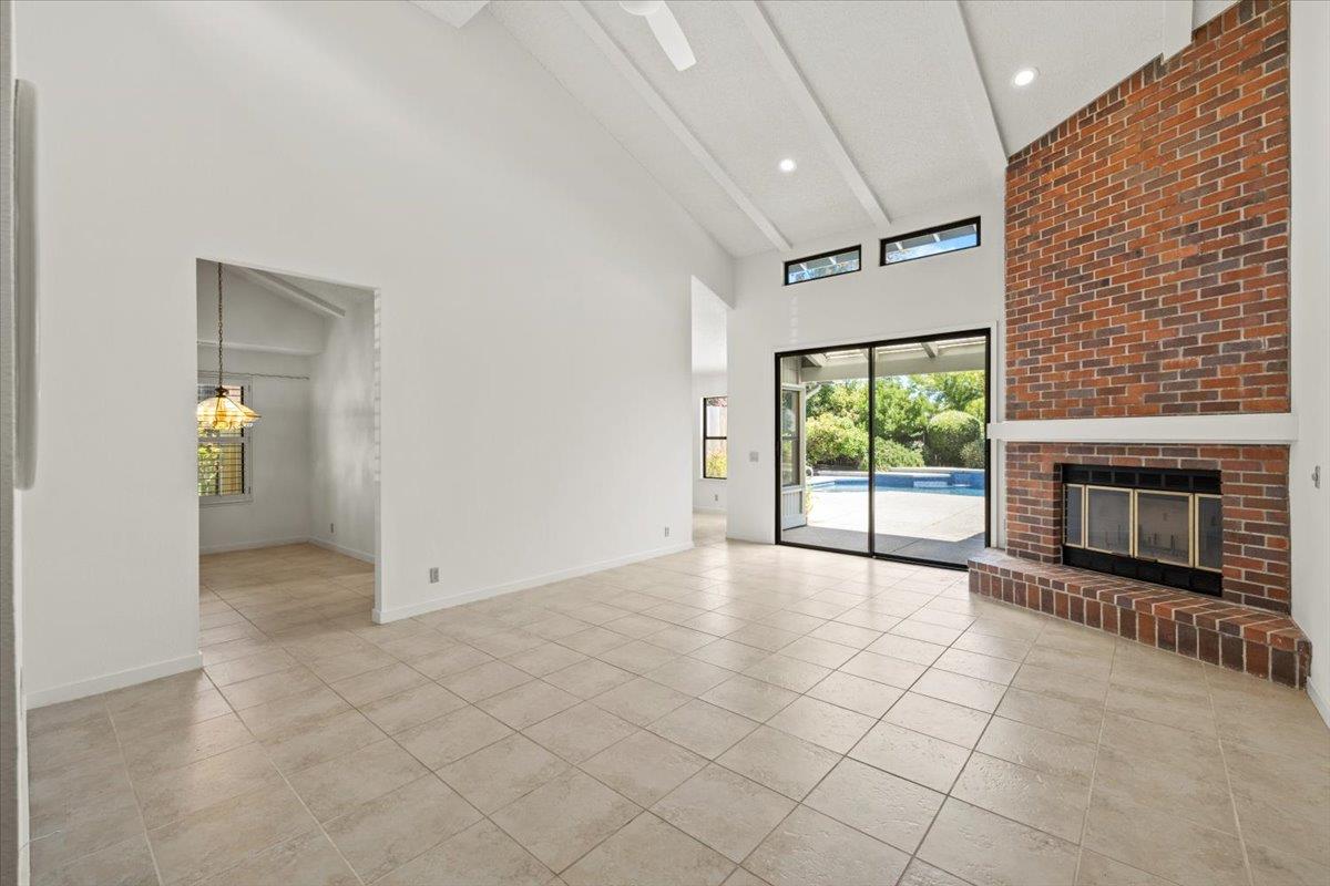 Detail Gallery Image 17 of 37 For 6544 Shadow Hawk Dr, Citrus Heights,  CA 95621 - 3 Beds | 2 Baths
