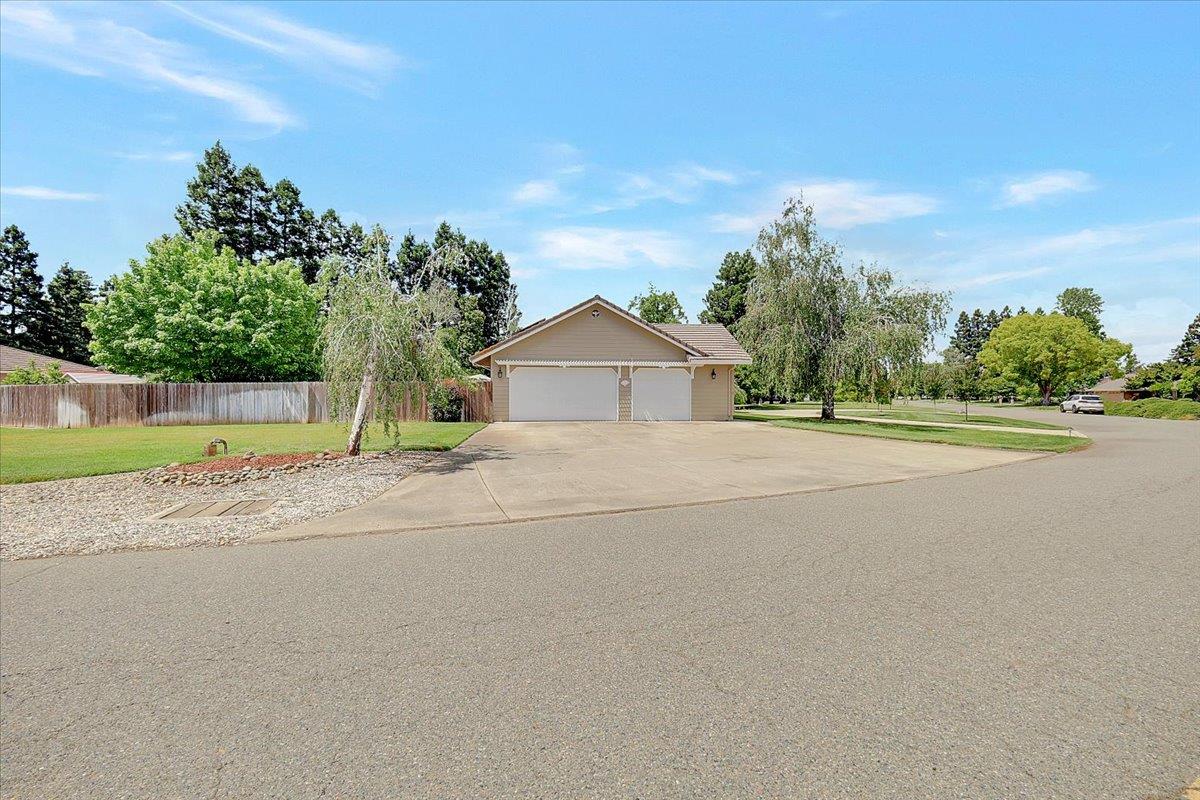 Detail Gallery Image 6 of 62 For 614 Saddleback Dr, Marysville,  CA 95901 - 3 Beds | 2/1 Baths