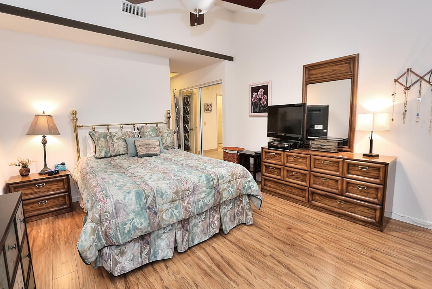 Detail Gallery Image 17 of 36 For 7043 Rancho Mirage Ct, Citrus Heights,  CA 95621 - 2 Beds | 2 Baths