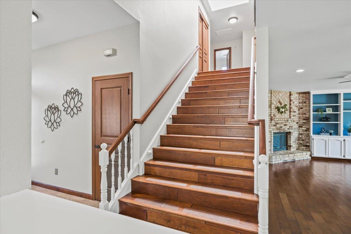 Detail Gallery Image 19 of 35 For 2323 Thistle Down Dr, Roseville,  CA 95661 - 4 Beds | 3 Baths