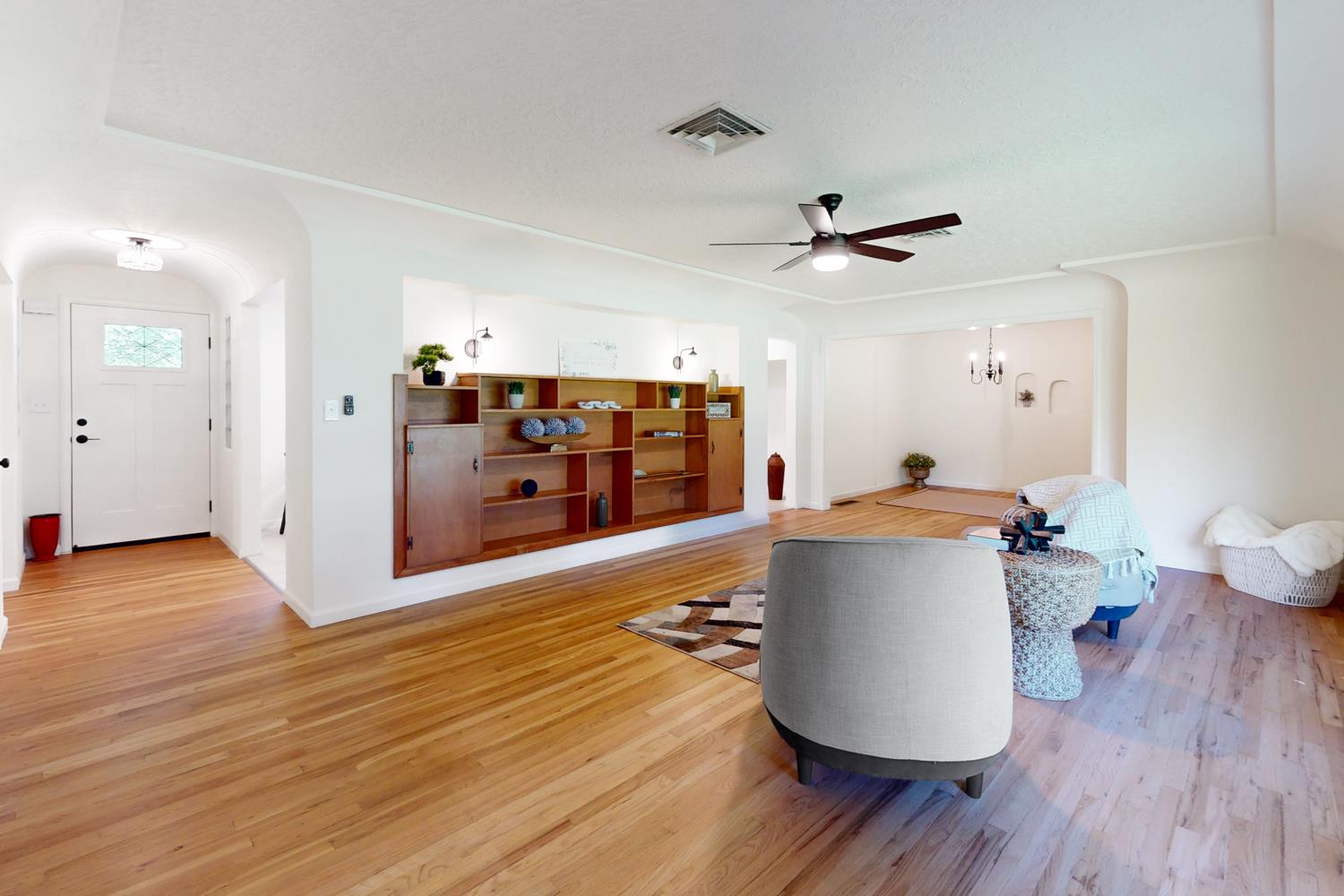 Detail Gallery Image 11 of 56 For 889 Jones Rd, Yuba City,  CA 95991 - 4 Beds | 1/1 Baths