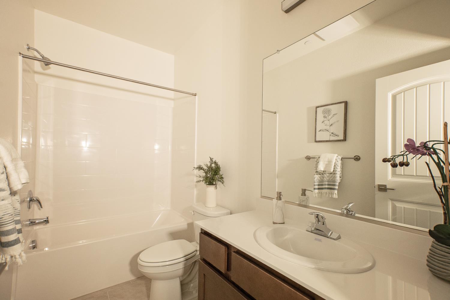 Detail Gallery Image 13 of 20 For 908 N. Olive Ave #900,  Turlock,  CA 95380 - 3 Beds | 2/1 Baths