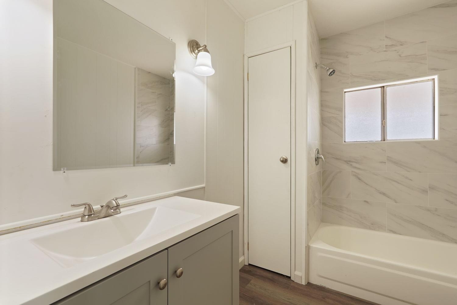 Detail Gallery Image 5 of 18 For 18450 N Highway 88 93, Lockeford,  CA 95237 - 3 Beds | 2 Baths