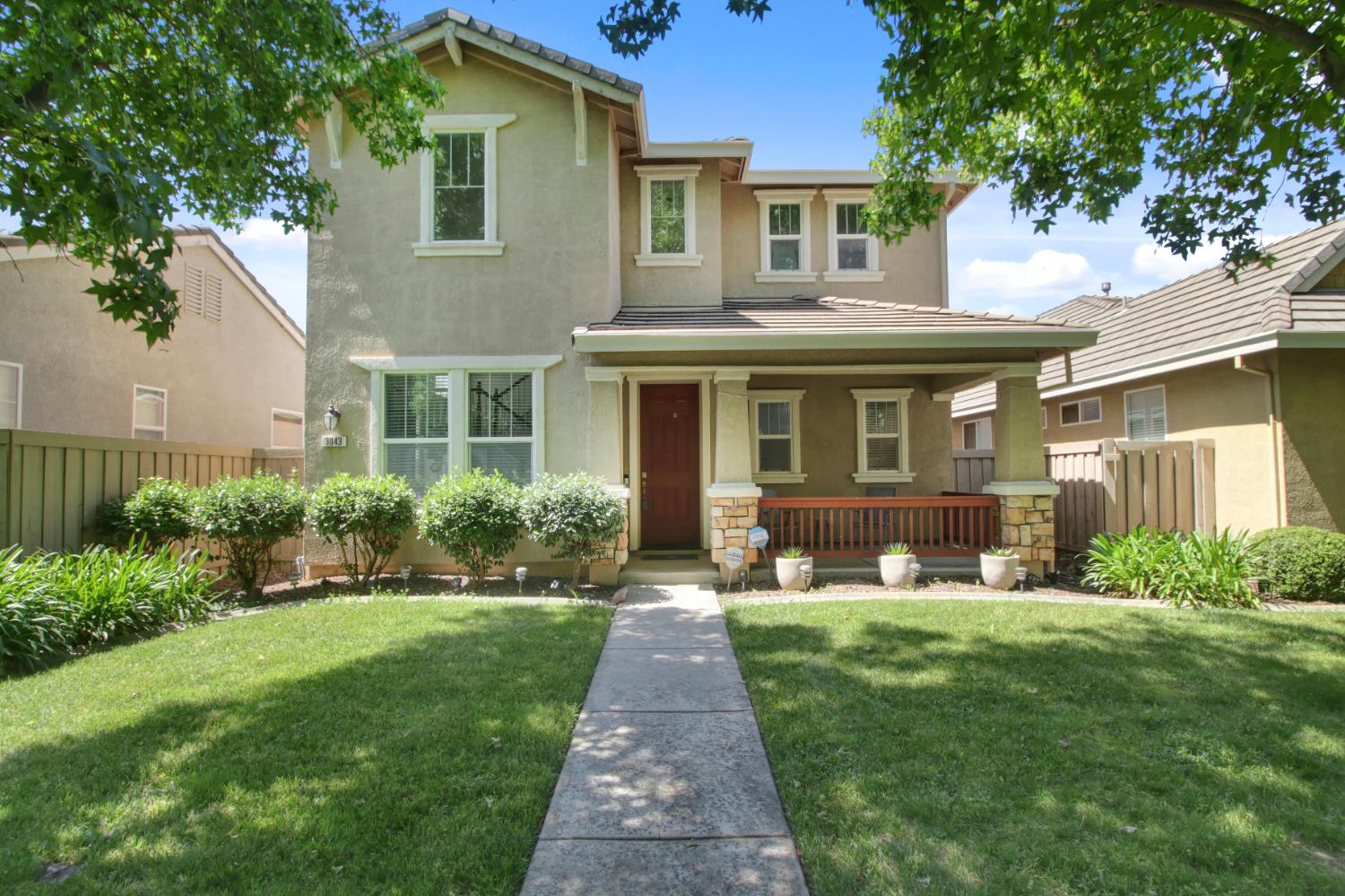 Detail Gallery Image 1 of 36 For 3043 Brunnet Ln, Sacramento,  CA 95833 - 4 Beds | 2/1 Baths