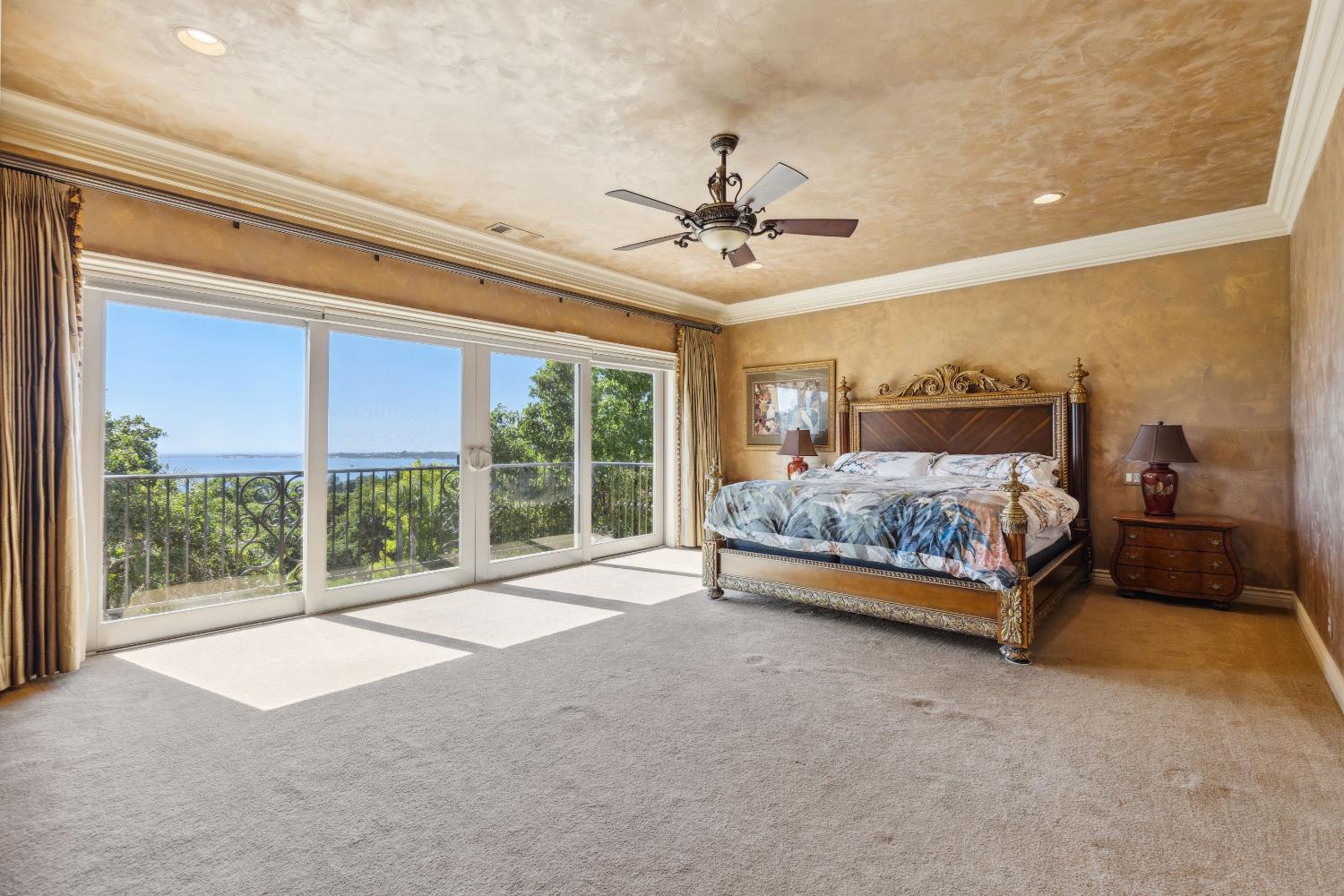 Detail Gallery Image 10 of 99 For 1410 Crocker Dr, El Dorado Hills,  CA 95762 - 5 Beds | 4/1 Baths