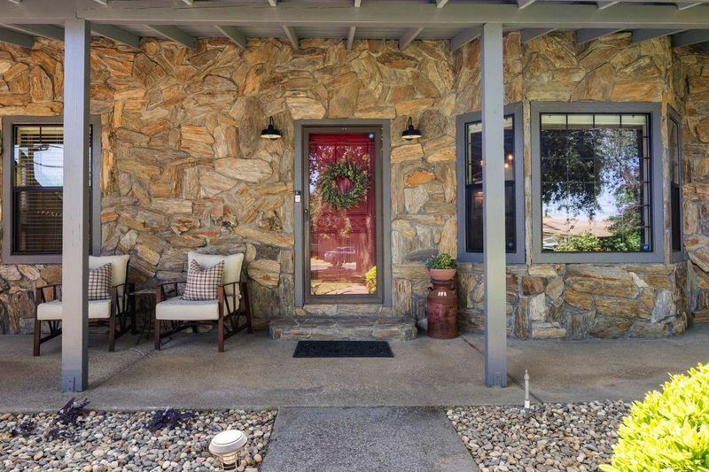 Detail Gallery Image 2 of 56 For 176 a St, Galt,  CA 95632 - 3 Beds | 2 Baths