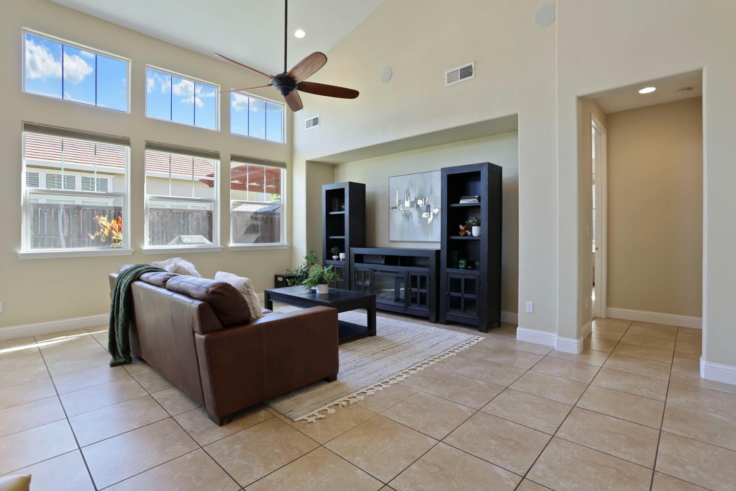 Detail Gallery Image 21 of 50 For 736 Open Range Ave, Lathrop,  CA 95330 - 3 Beds | 3 Baths