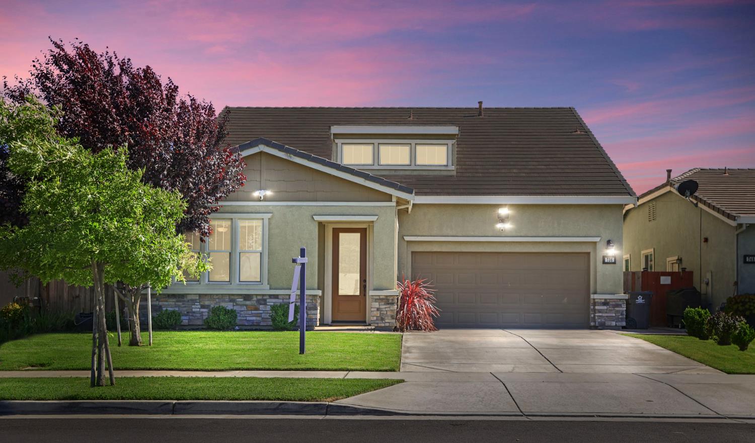Detail Gallery Image 1 of 50 For 736 Open Range Ave, Lathrop,  CA 95330 - 3 Beds | 3 Baths