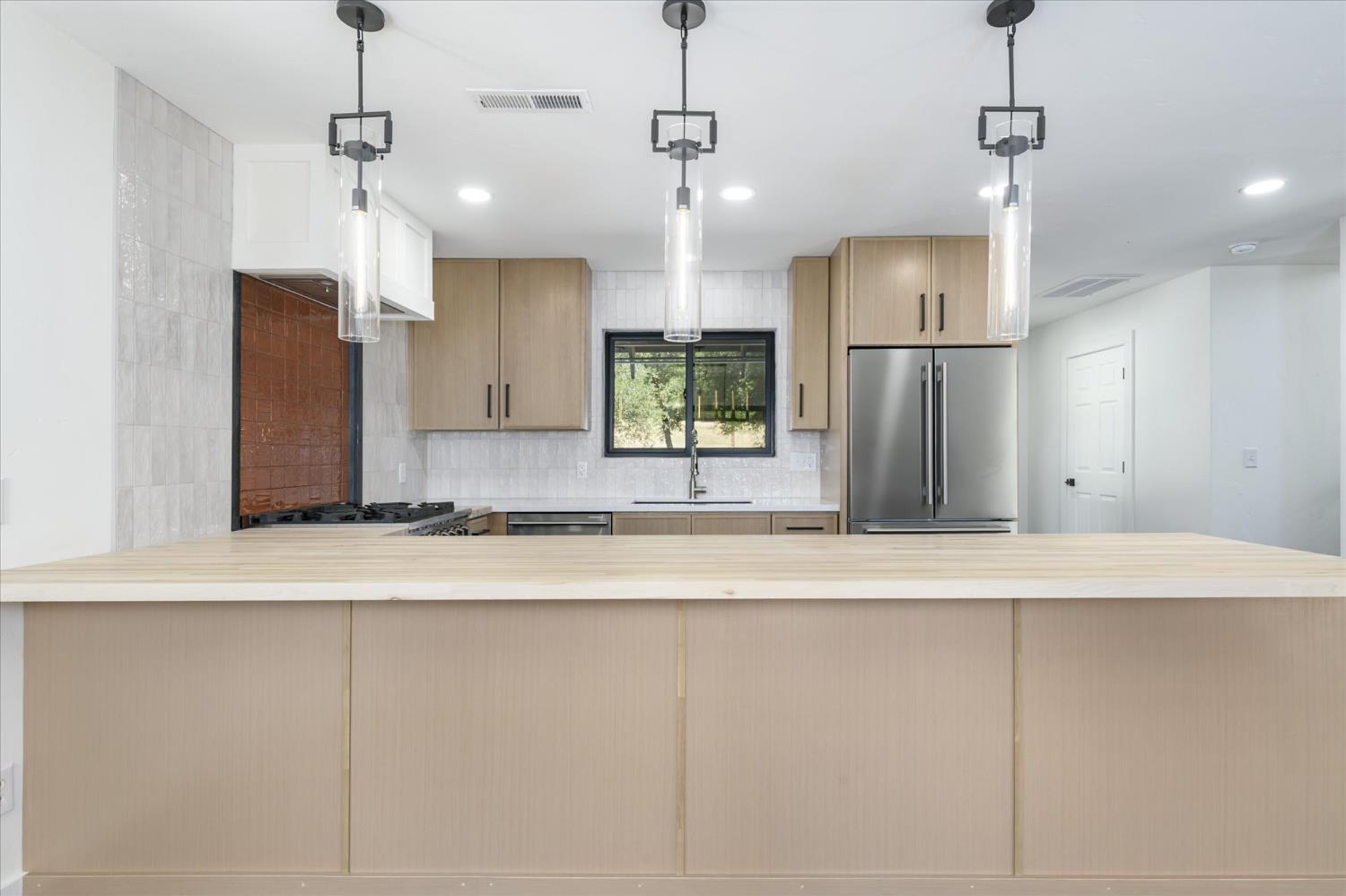 Detail Gallery Image 11 of 57 For 13885 Wilma Ct, Fiddletown,  CA 95629 - 2 Beds | 2 Baths